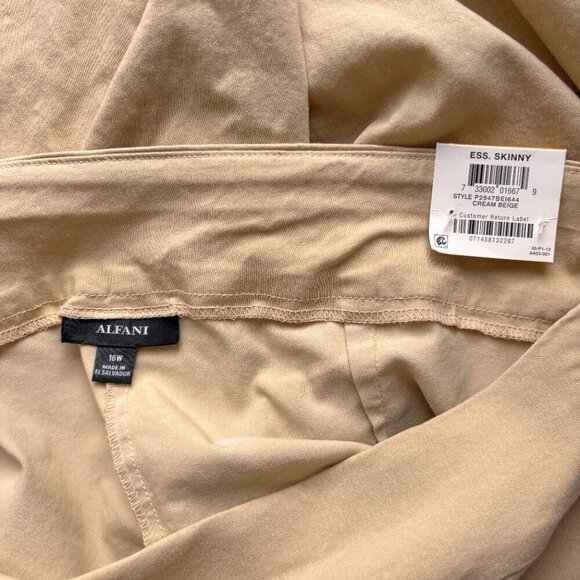 Alfani Women's Plus Size Beige Tummy-Control Pull-On Skinny Pants NWT - Picture 6 of 6